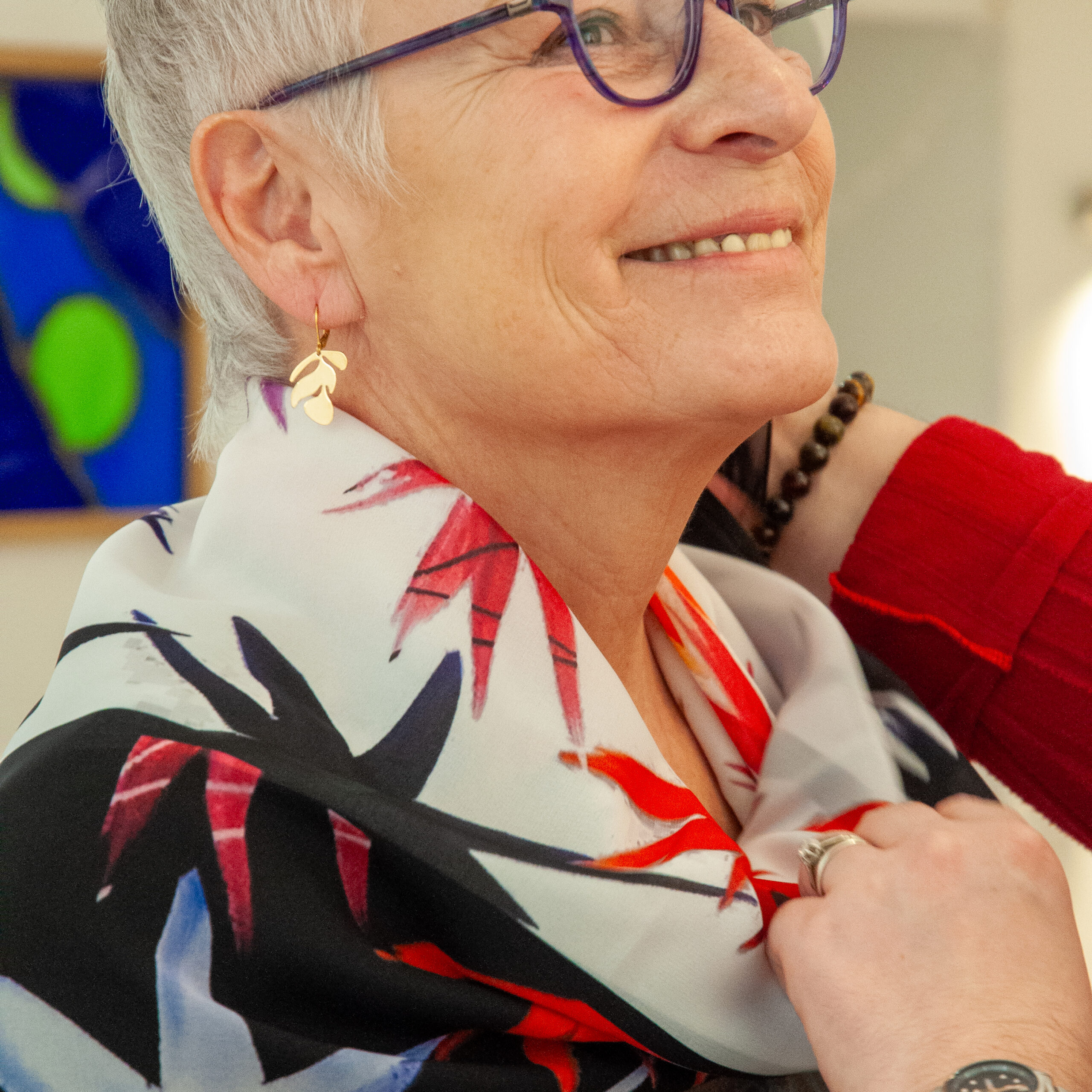 Foulard Fleurs Fragiles cadre noir